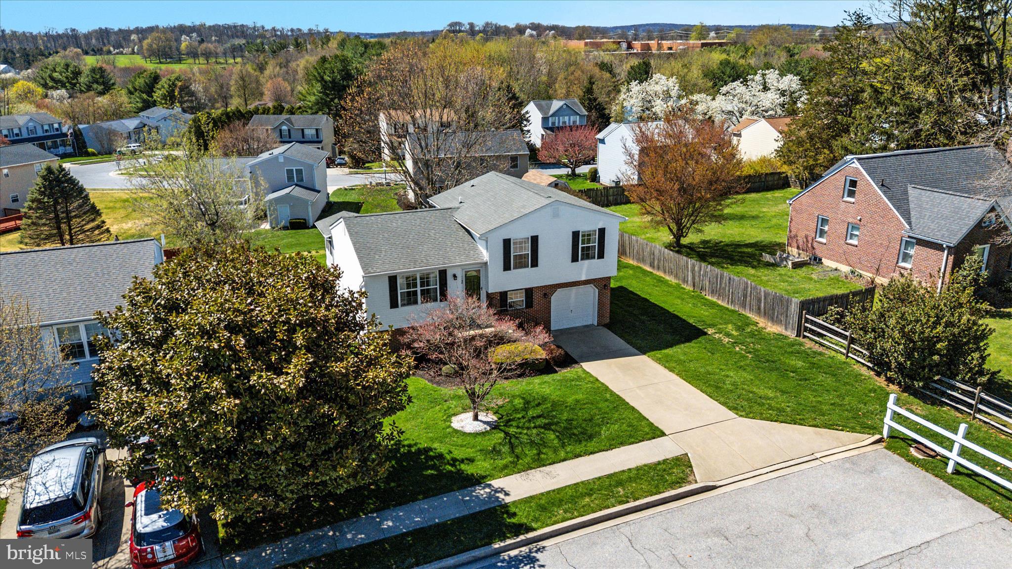 HAMPSTEAD - Residential