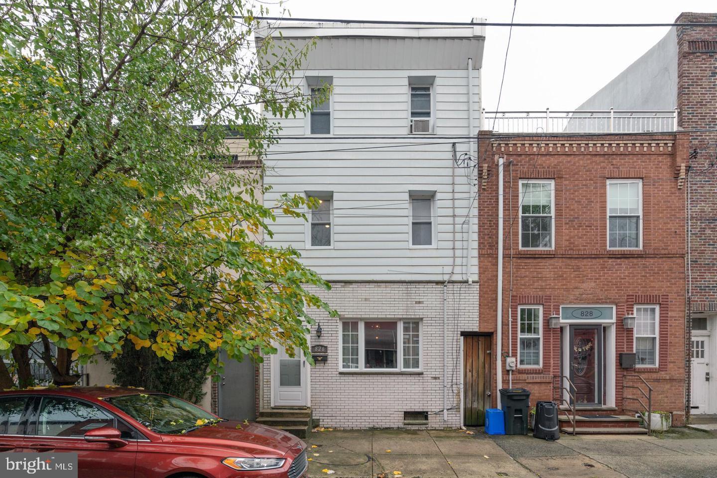 ITALIAN MARKET - Residential Lease