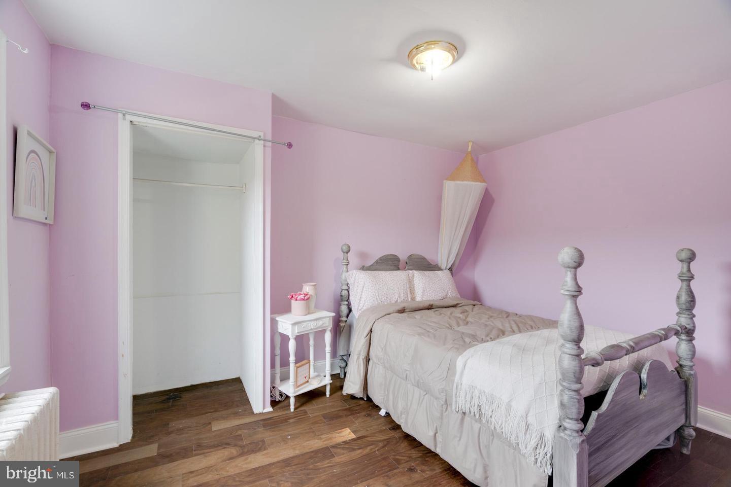 ITALIAN MARKET - Residential Lease