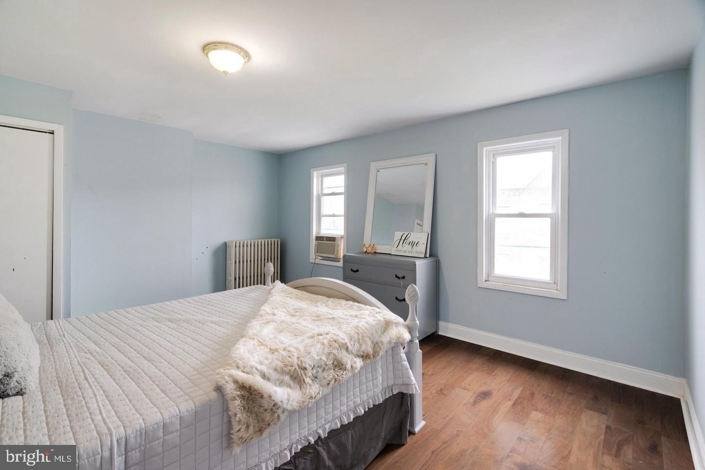 ITALIAN MARKET - Residential Lease