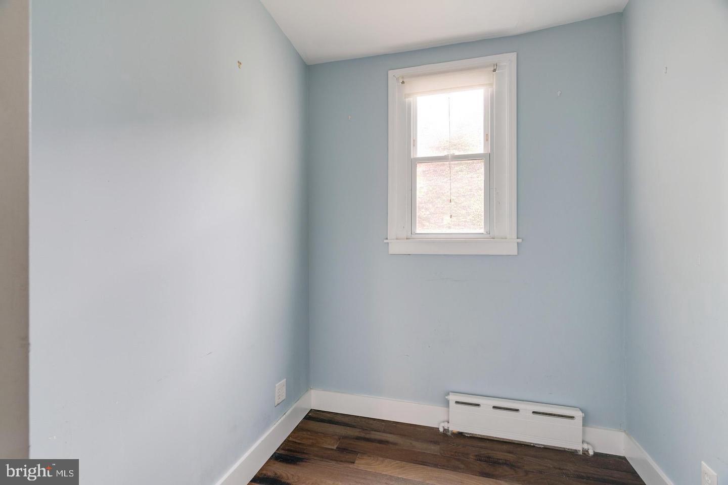 ITALIAN MARKET - Residential Lease