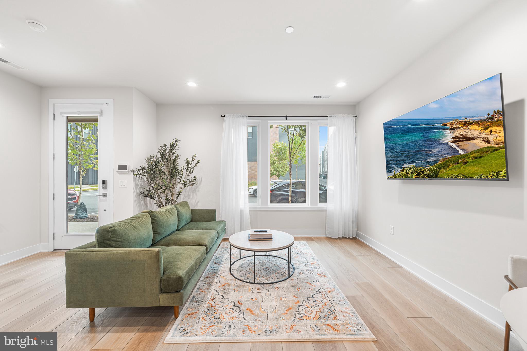 NORTHBANK - Residential