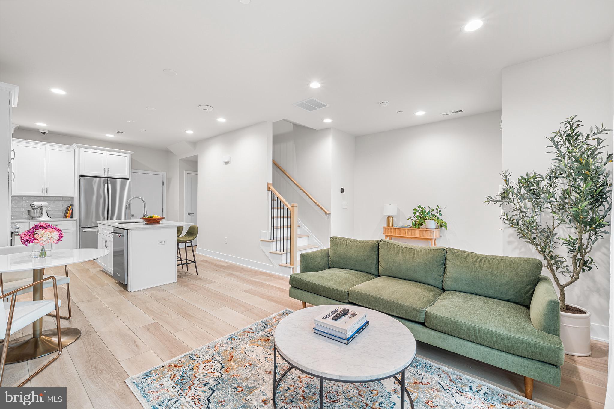 NORTHBANK - Residential