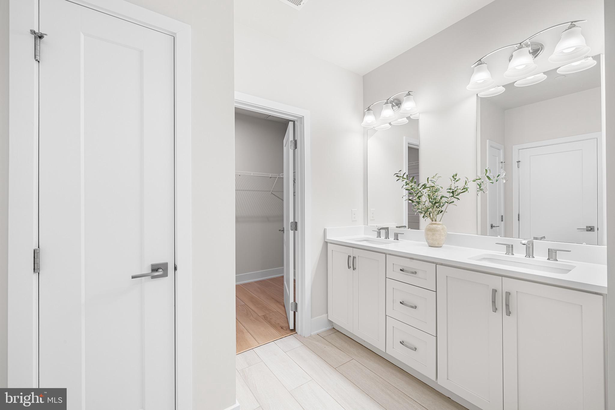 NORTHBANK - Residential