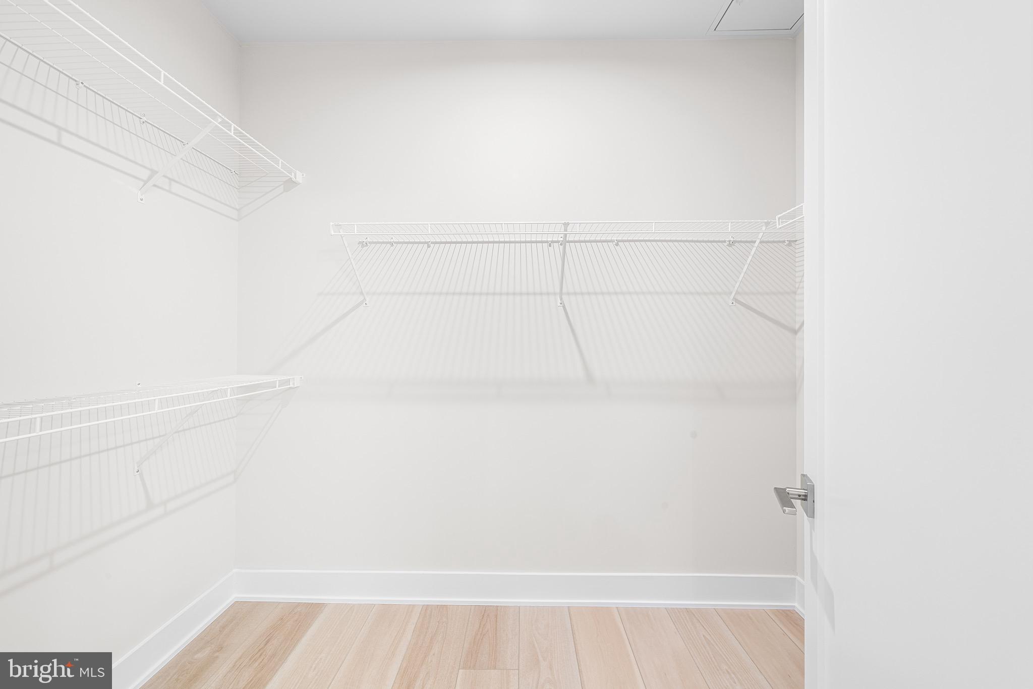 NORTHBANK - Residential