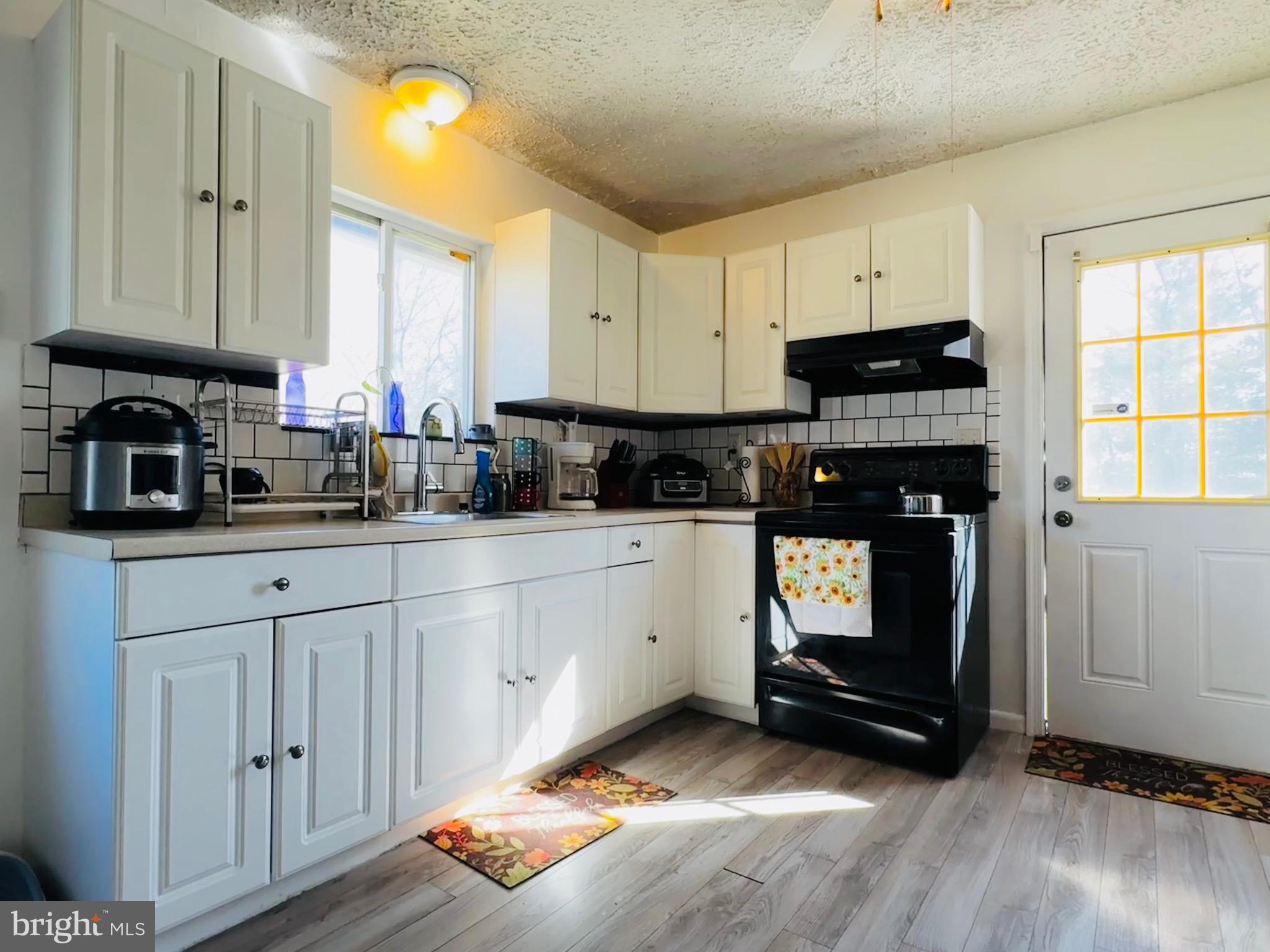 HAPPY CREEK - Residential