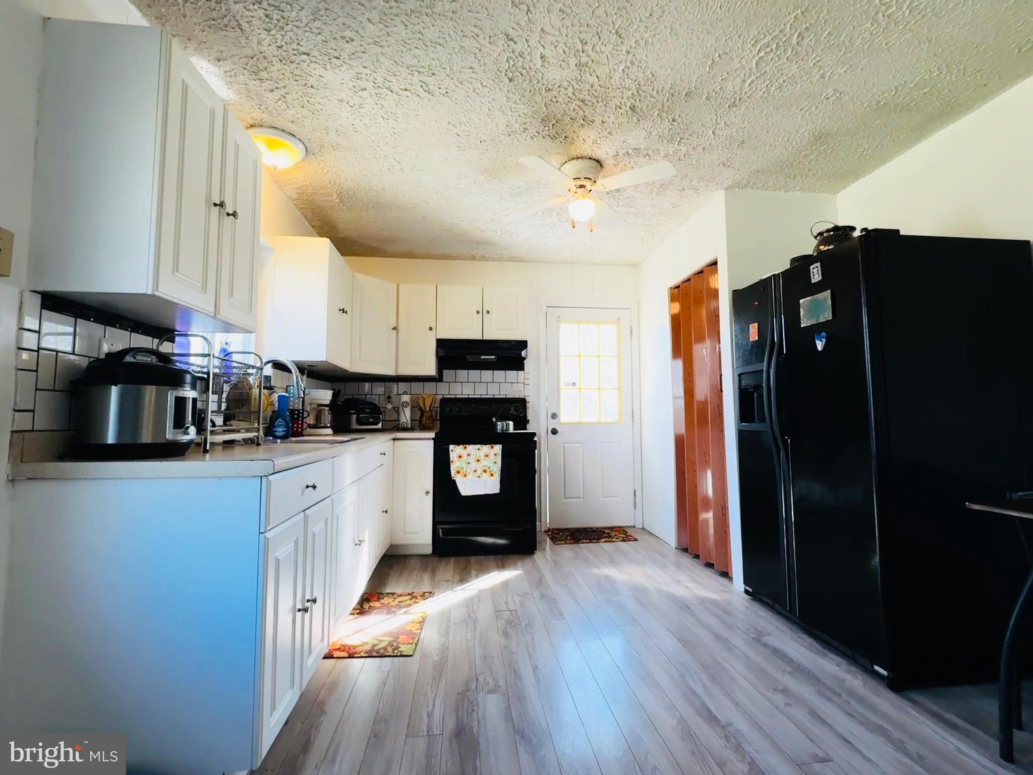 HAPPY CREEK - Residential