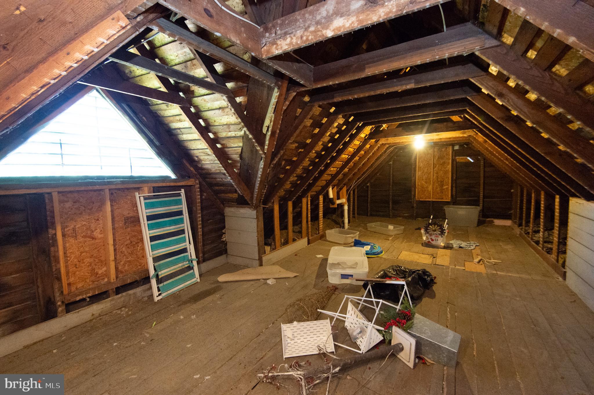 HURLOCK - Residential Income