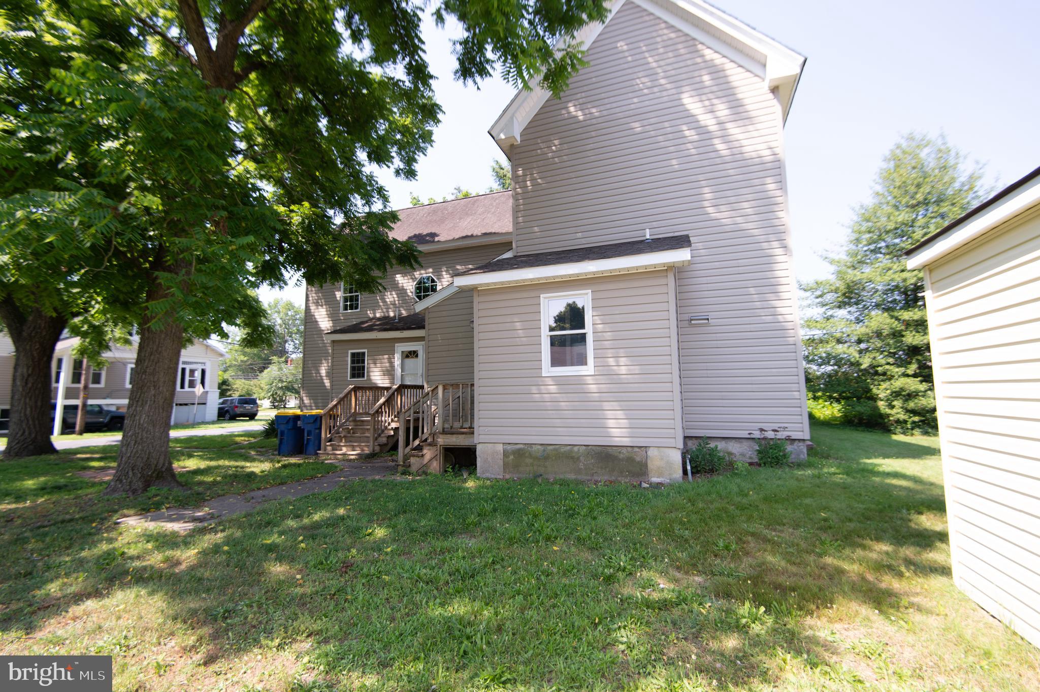 HURLOCK - Residential Income