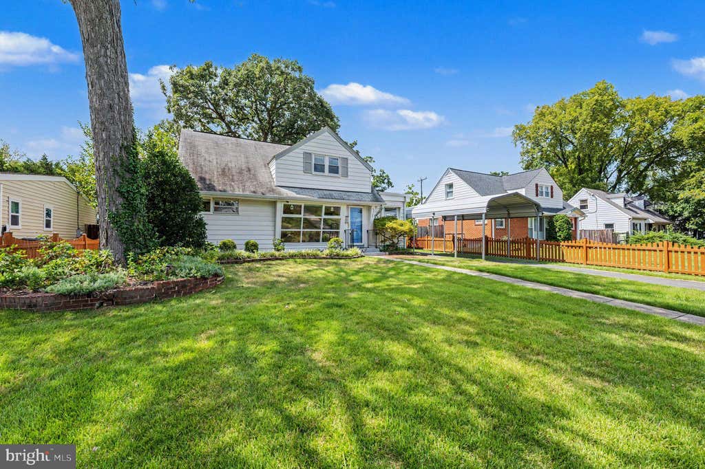 Photo of 6522 Cavalier Drive, ALEXANDRIA, VA 22307 (MLS # VAFX2332398)