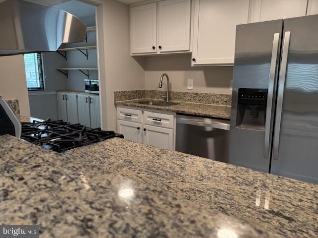 CROFTON MEADOWS - Residential