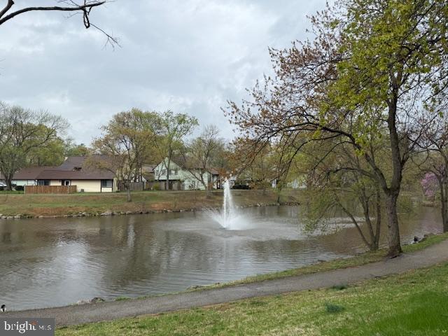 2032 CAMBRIDGE DRIVE