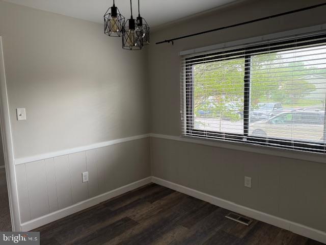 CROFTON MEADOWS - Residential