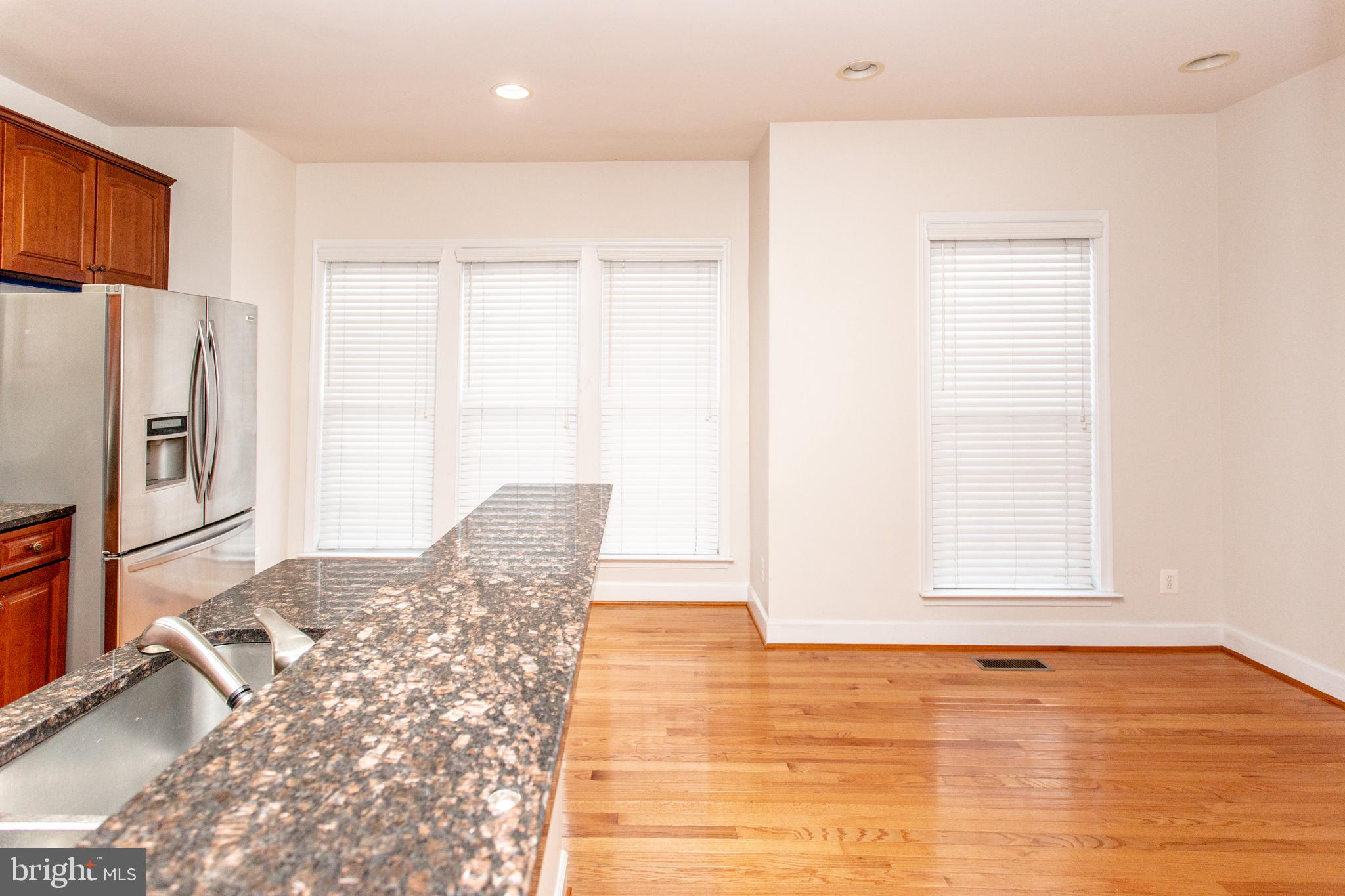 PAVILIONS AT HUNTINGTON - Residential Lease