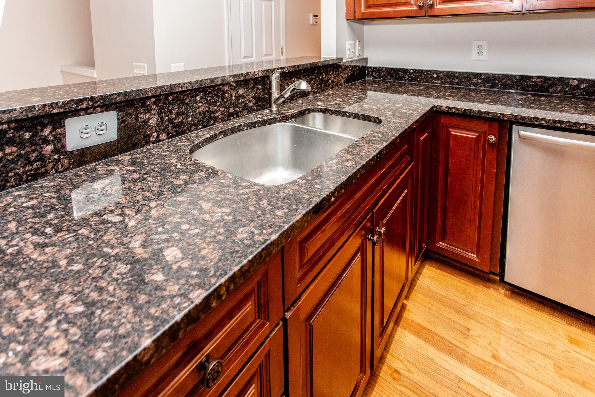 PAVILIONS AT HUNTINGTON - Residential Lease