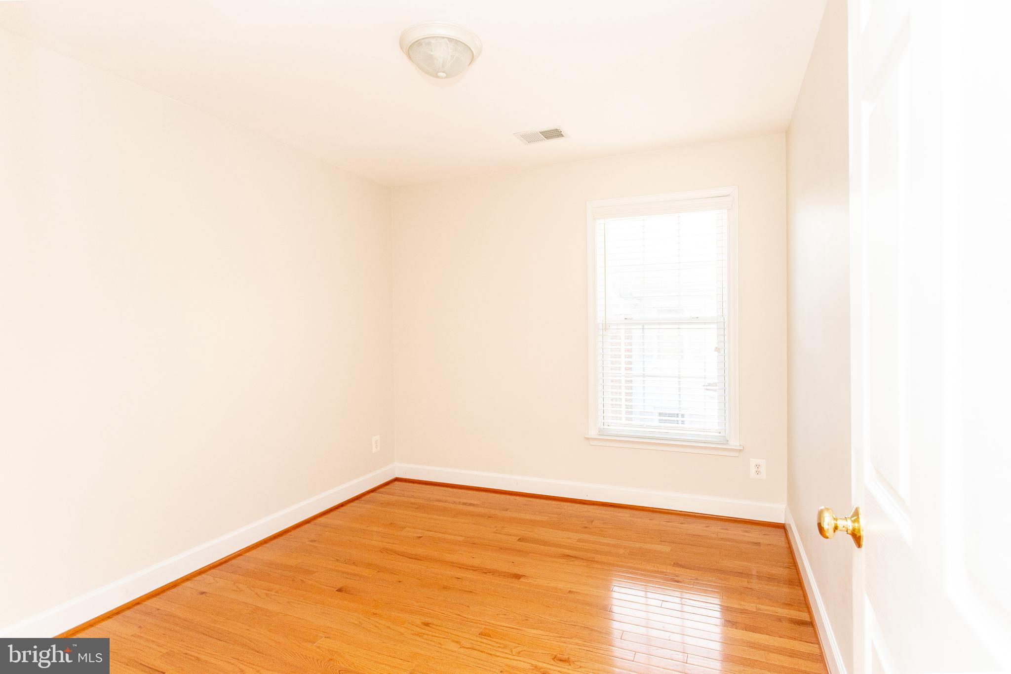 PAVILIONS AT HUNTINGTON - Residential Lease