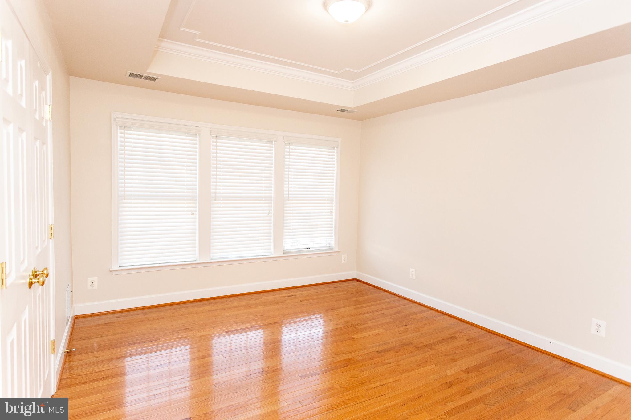 PAVILIONS AT HUNTINGTON - Residential Lease