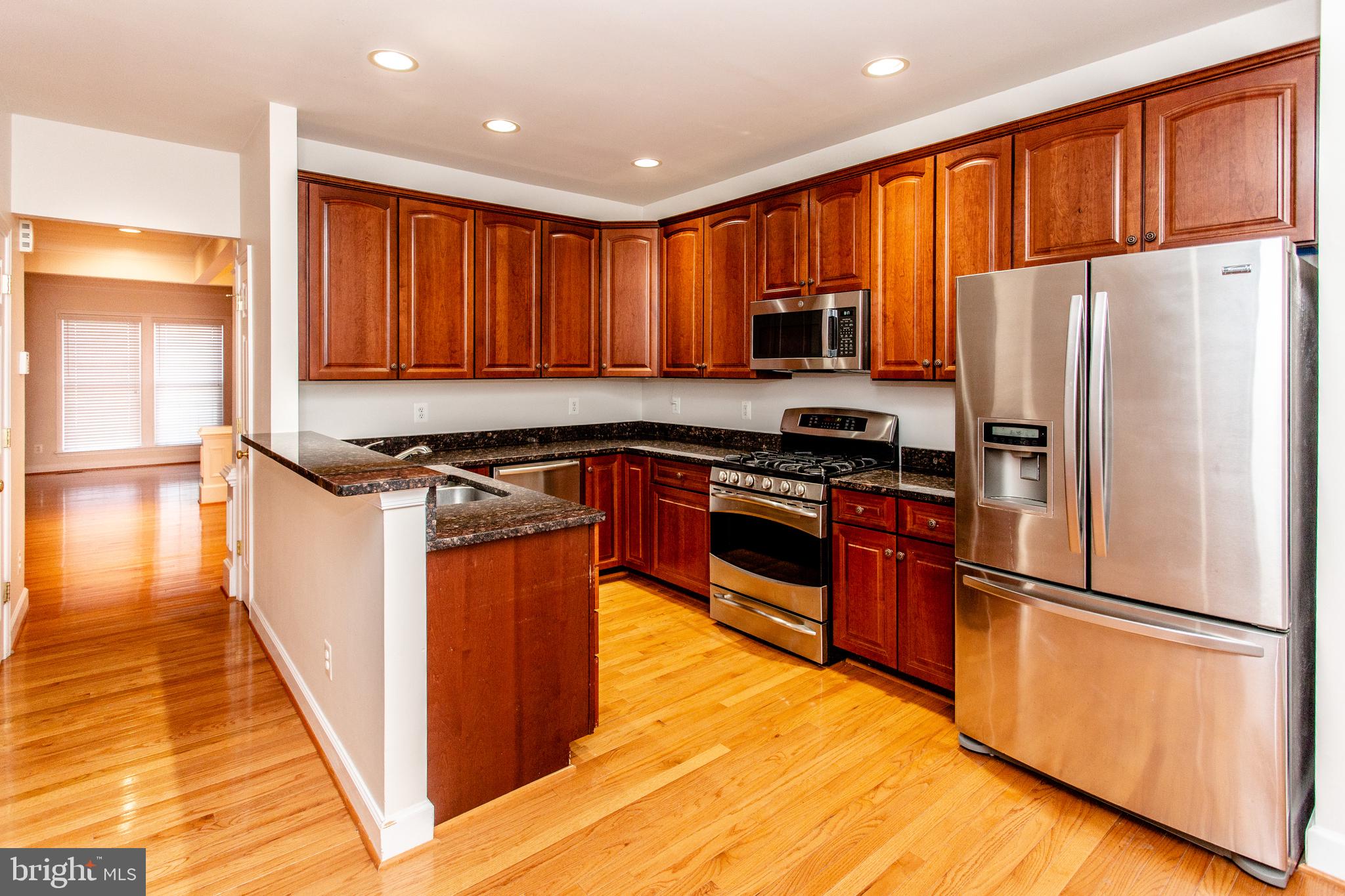 PAVILIONS AT HUNTINGTON - Residential Lease