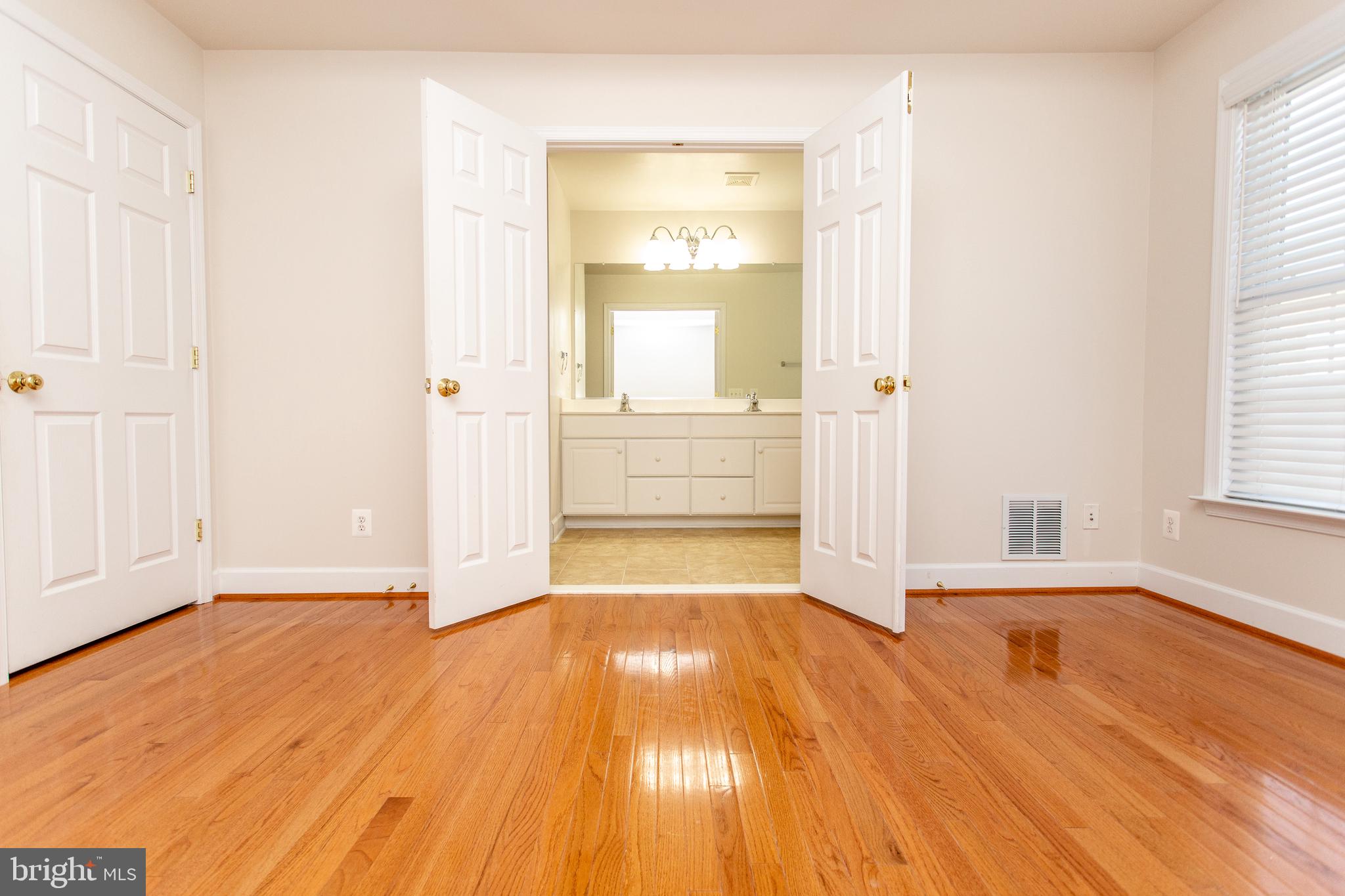 PAVILIONS AT HUNTINGTON - Residential Lease