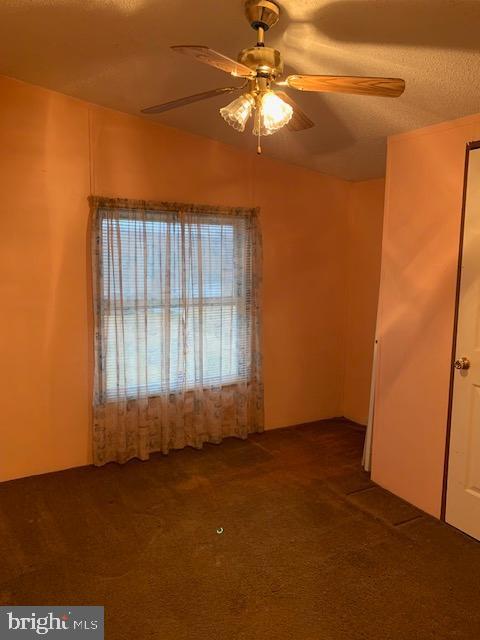 LINCOLN ESTATES MHP - Residential