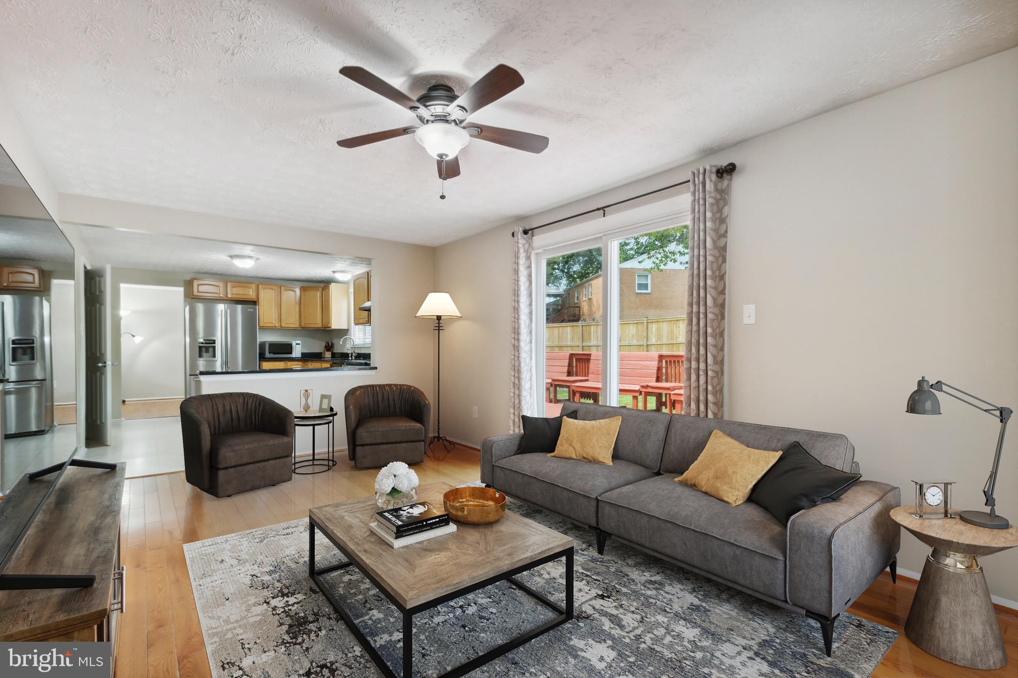 FIVE OAKS PLACE - Residential