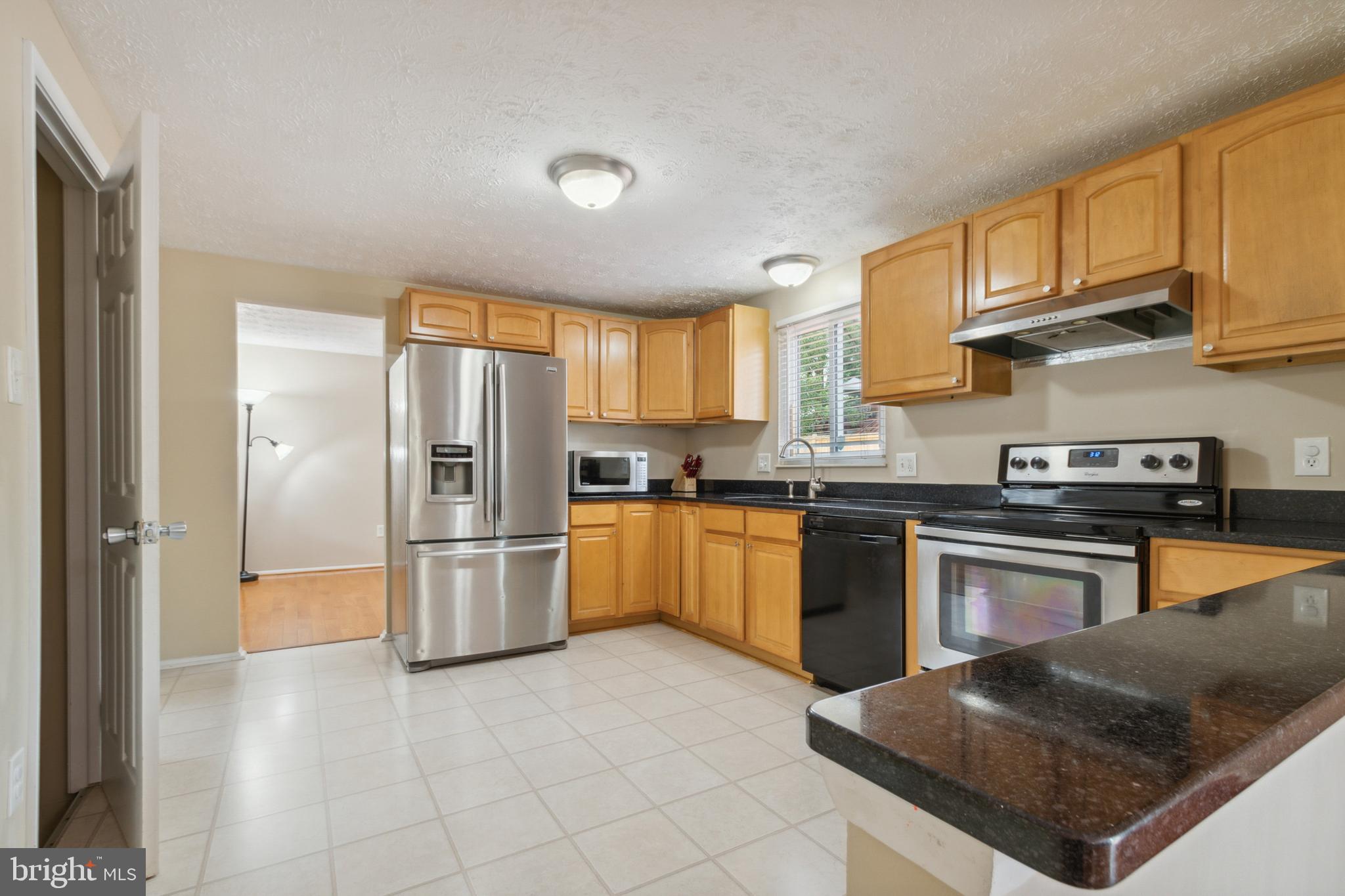 FIVE OAKS PLACE - Residential