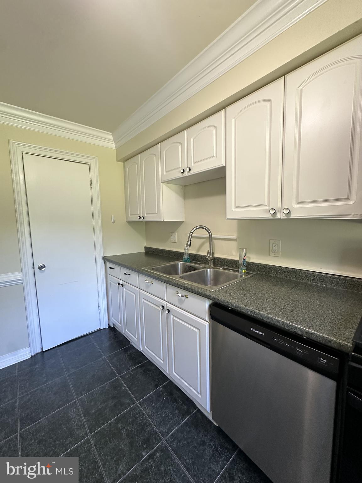 DALE CITY - Residential Lease