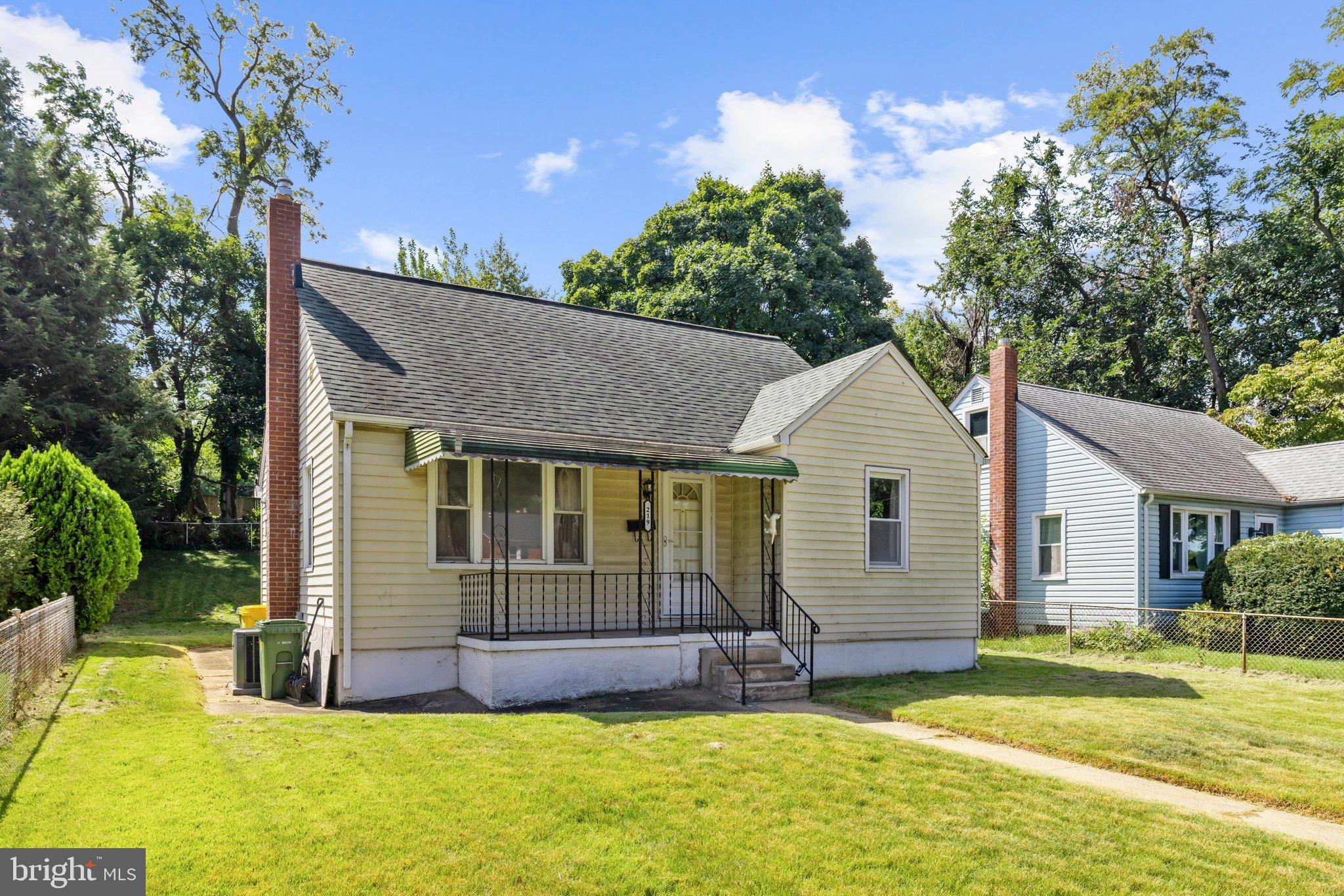 219 8TH AVENUE