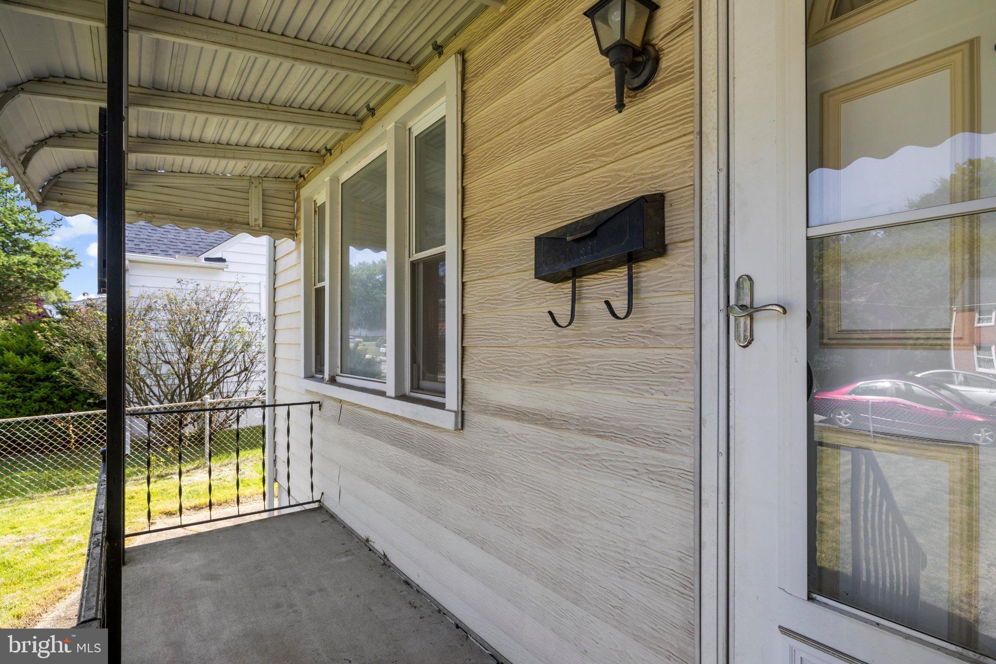 219 8TH AVENUE