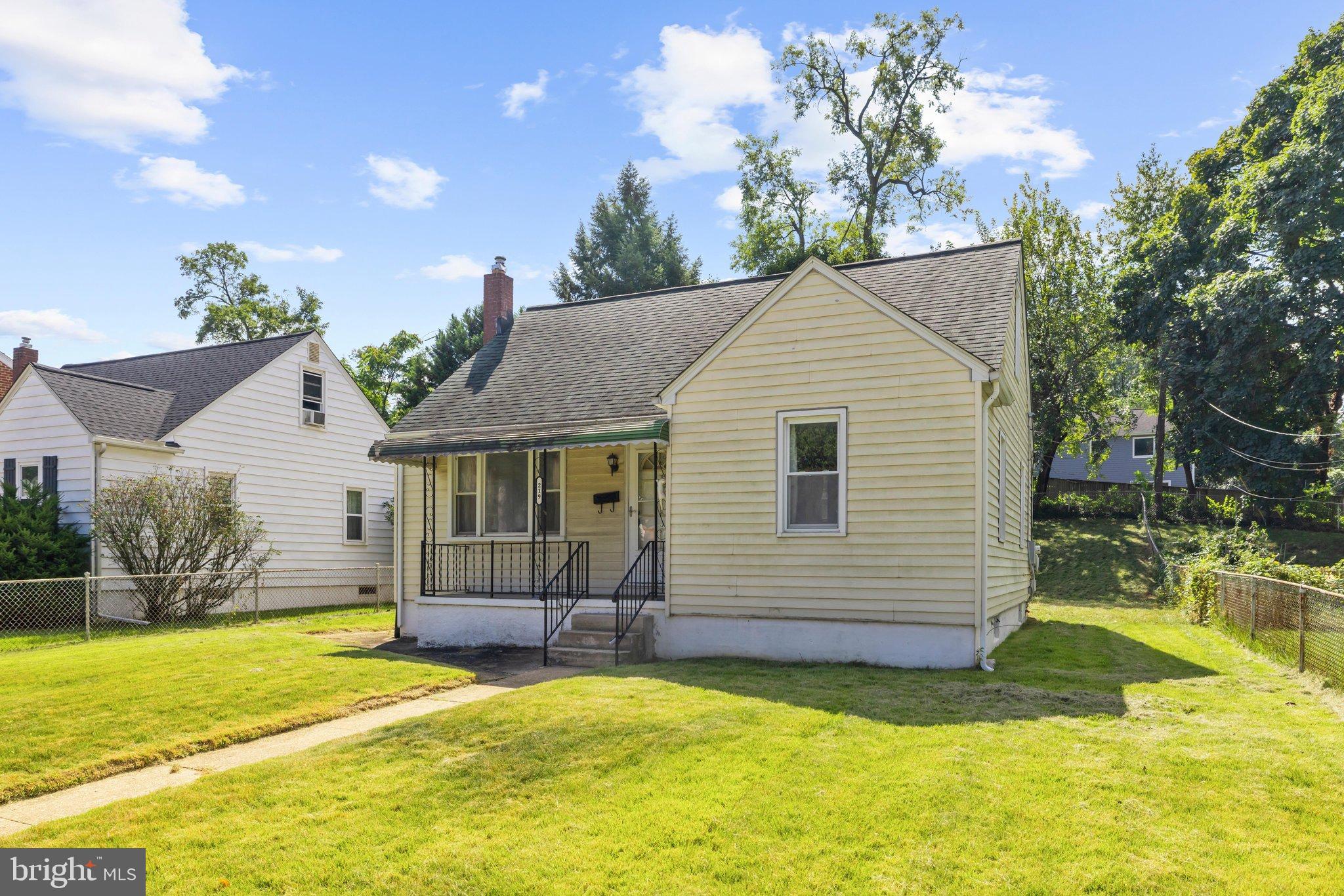 219 8TH AVENUE