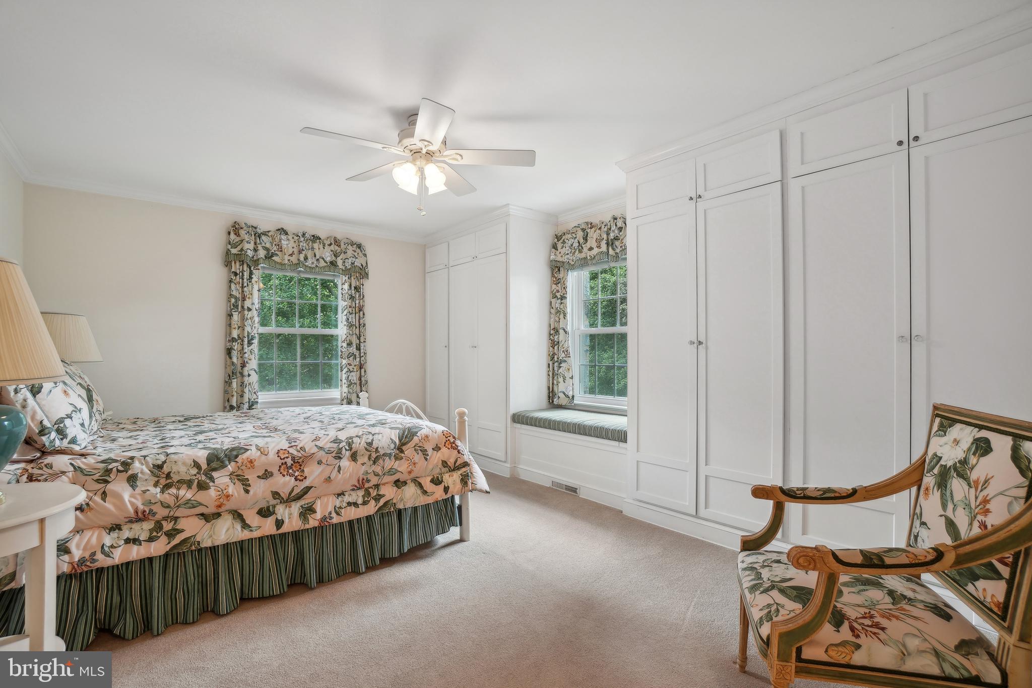 SPRING VALLEY - Residential