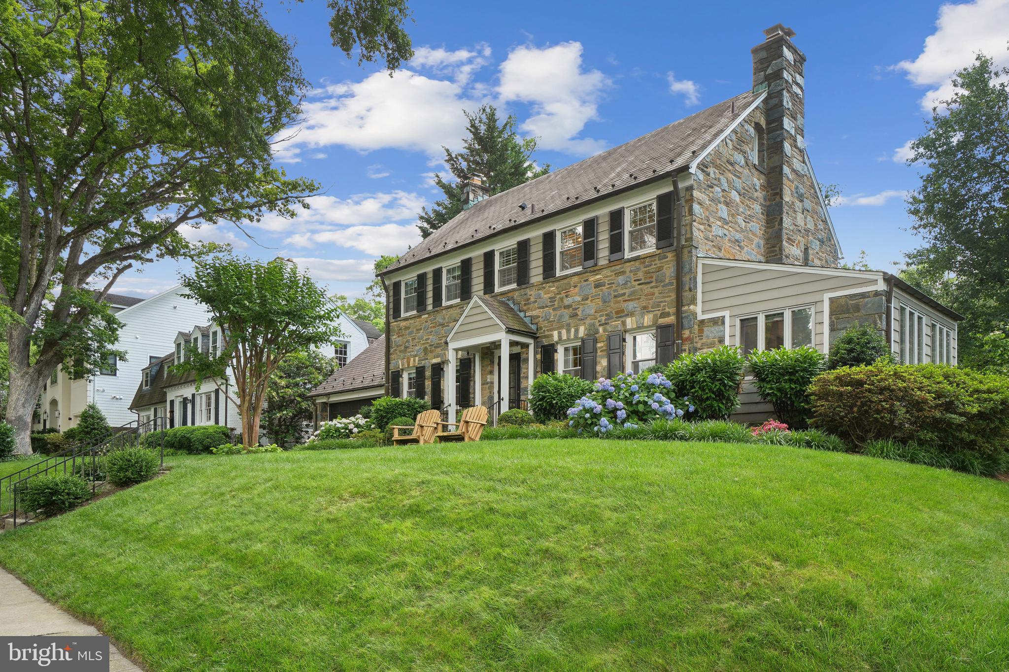 SPRING VALLEY - Residential