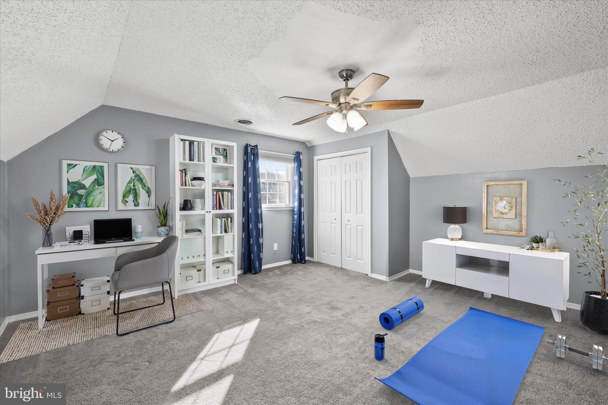 FOX HOLLOW - Residential