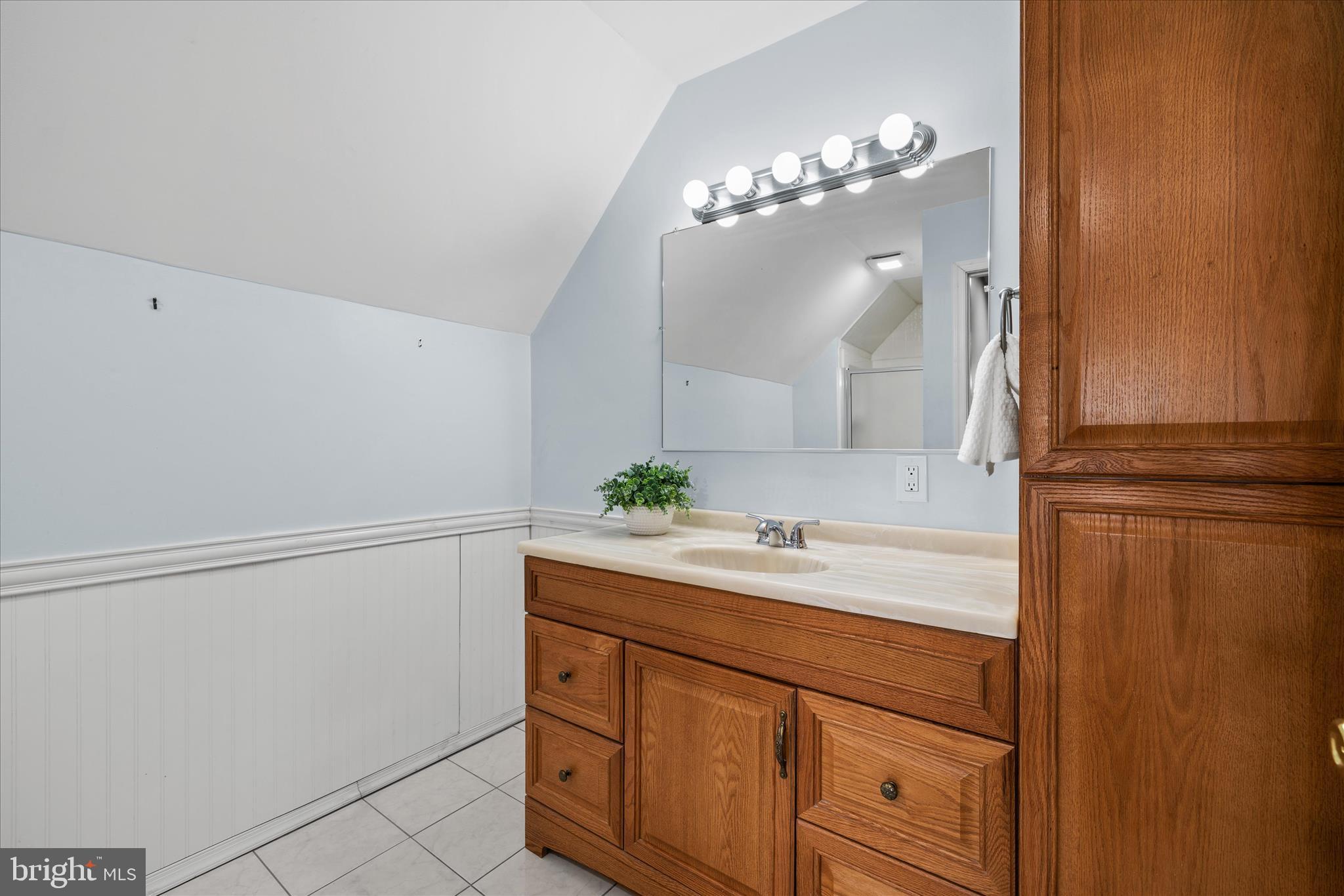 FOX HOLLOW - Residential