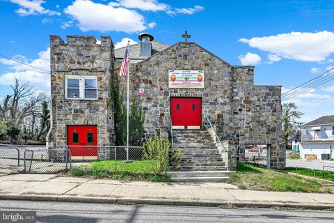 Photo of 2024 Gwynn Oak Avenue, GWYNN OAK, MD 21207 (MLS # MDBC2152374)