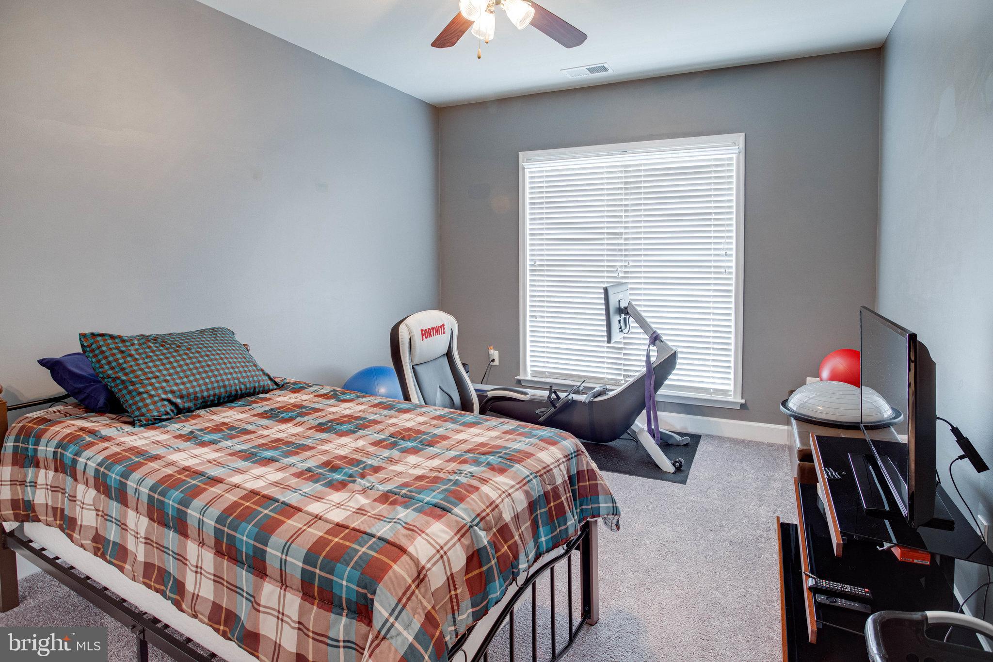 POTOMAC CLUB - Residential