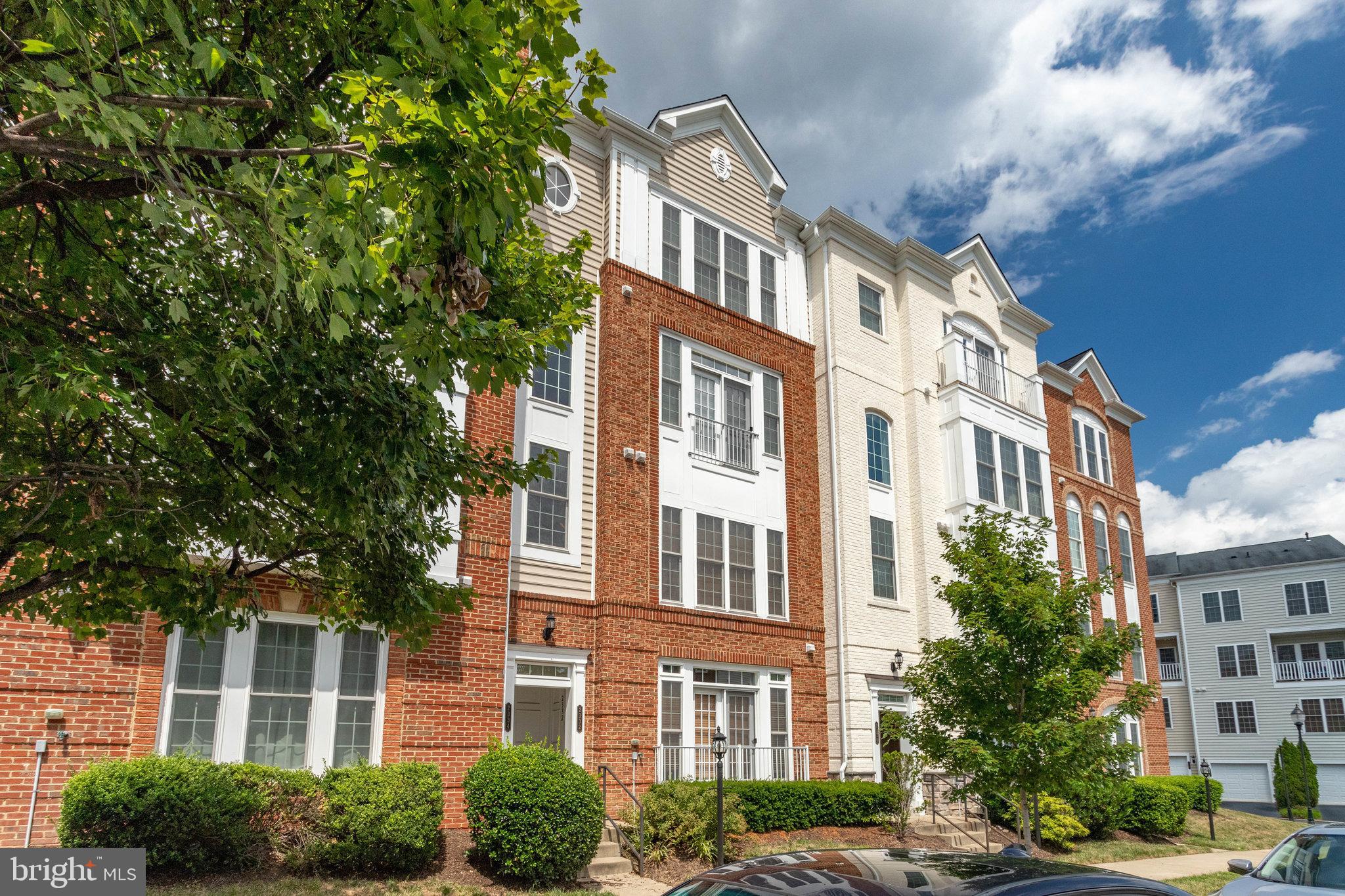 POTOMAC CLUB - Residential