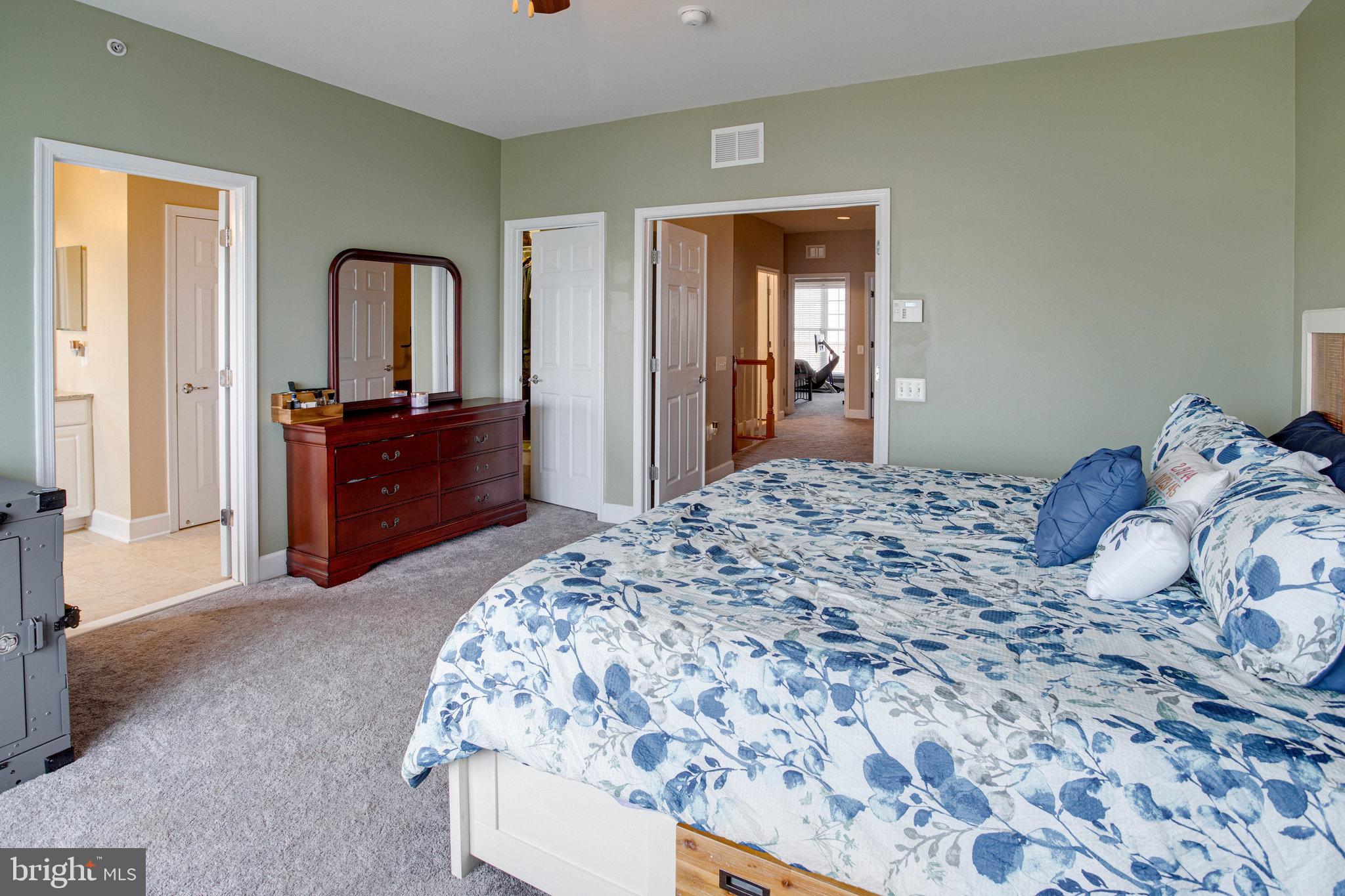 POTOMAC CLUB - Residential