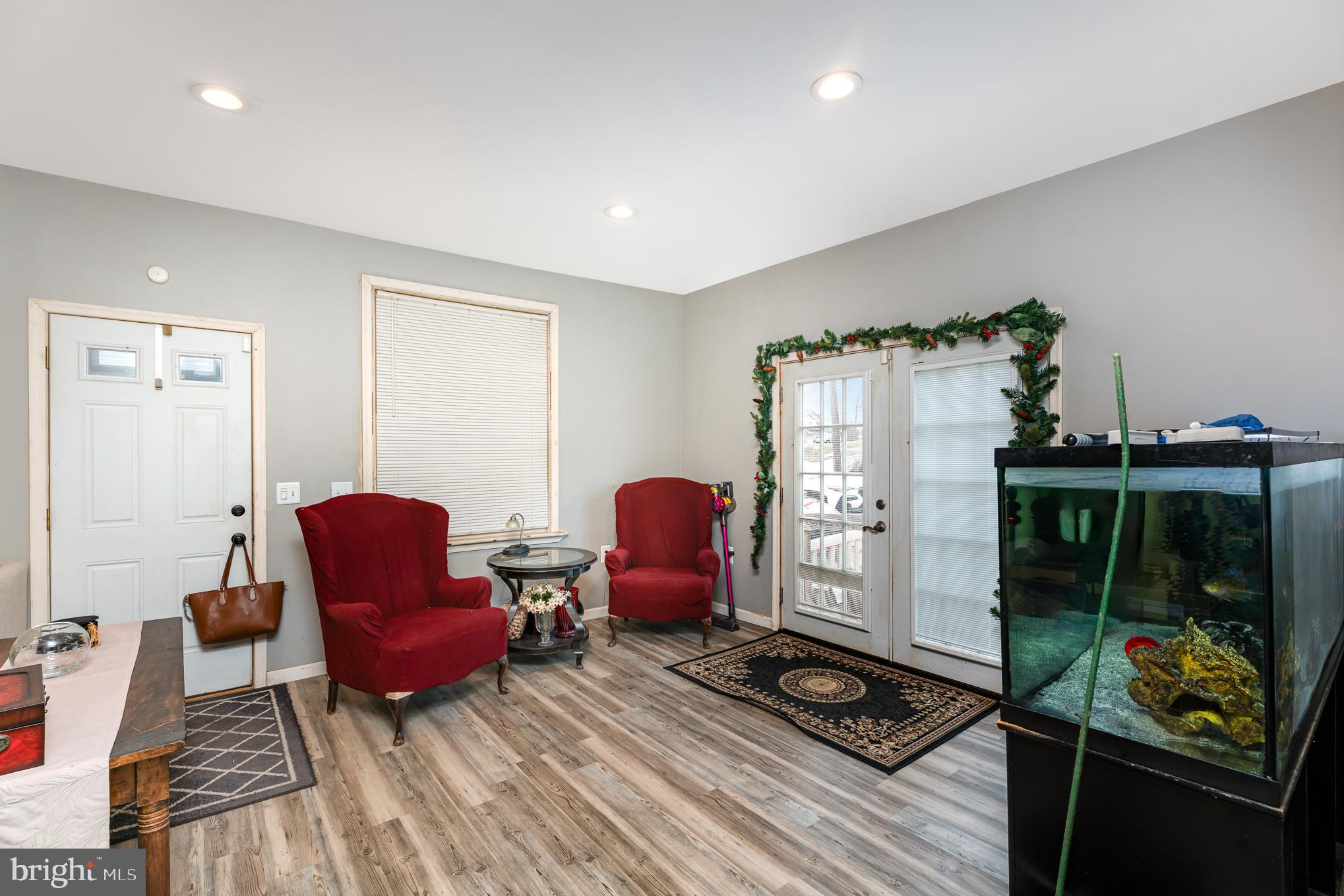 EDGEMONT - Residential