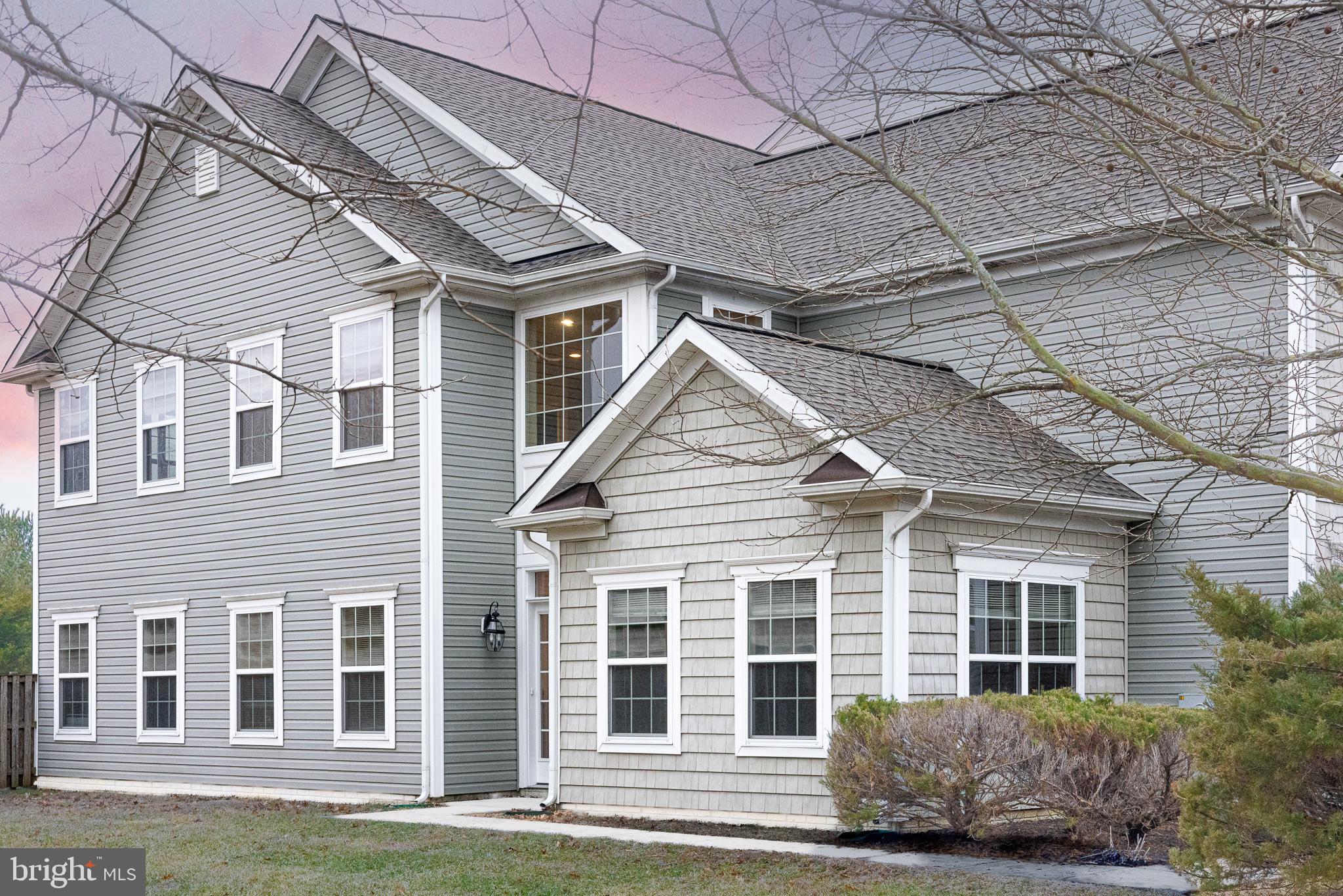 LAKELANDS AT EASTON - Residential