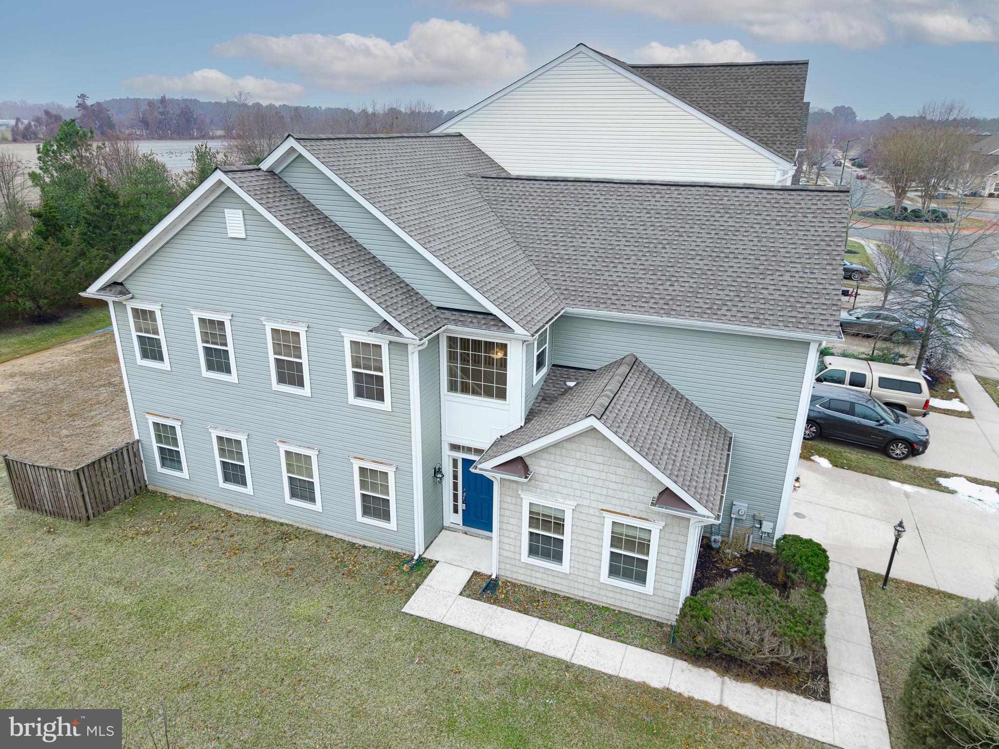 LAKELANDS AT EASTON - Residential