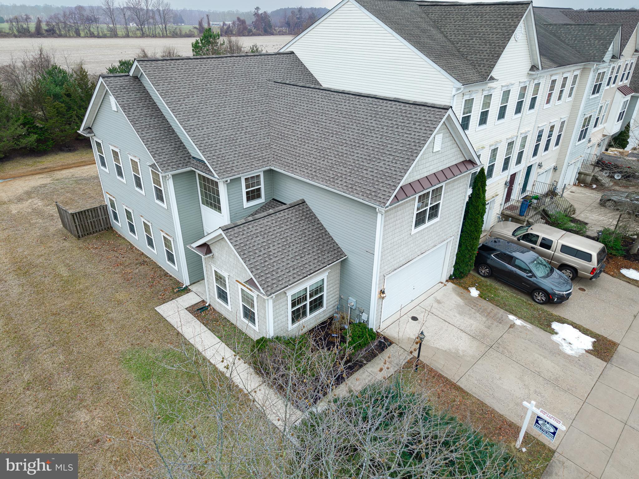 LAKELANDS AT EASTON - Residential