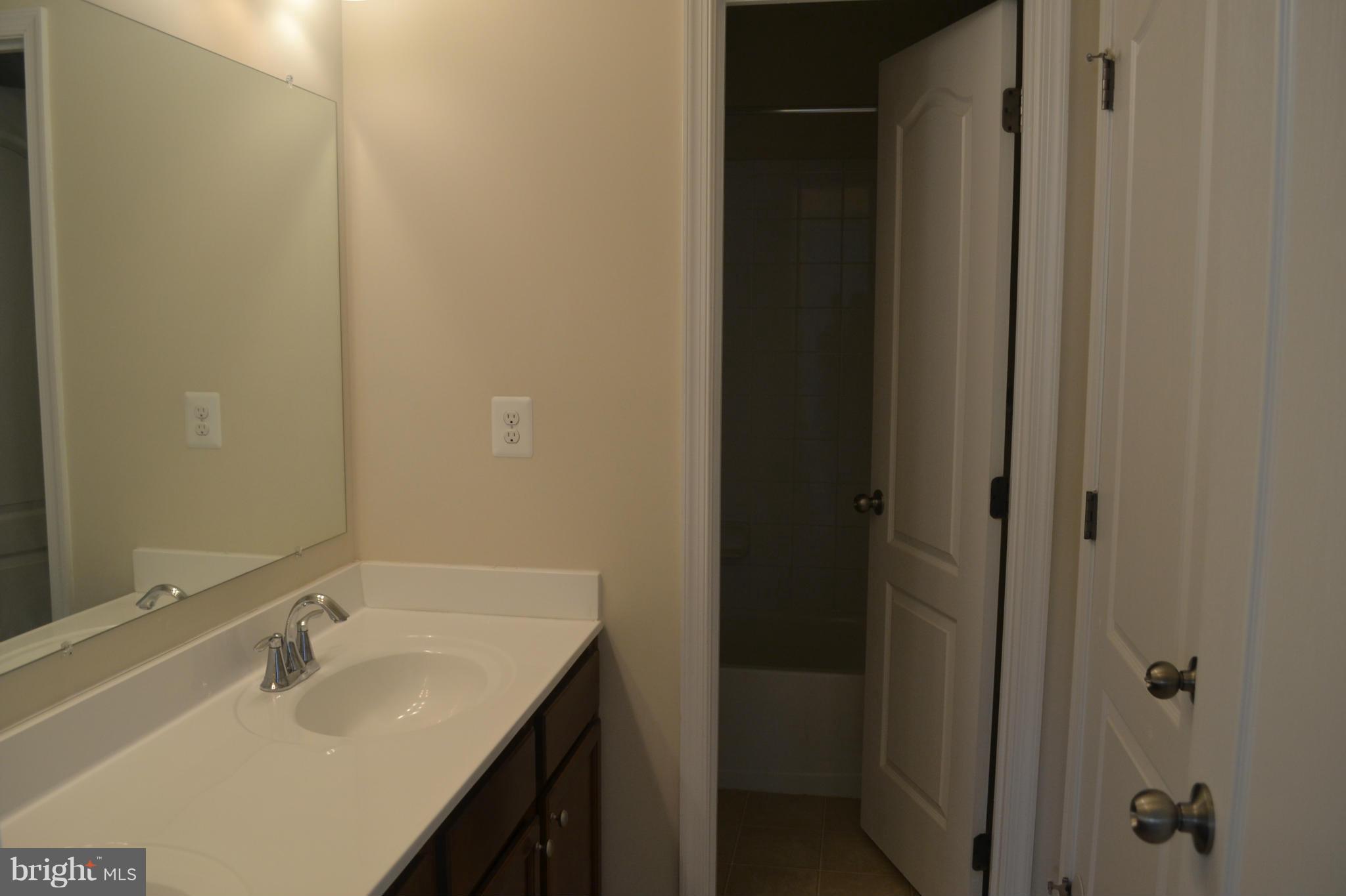 LAKELANDS AT EASTON - Residential