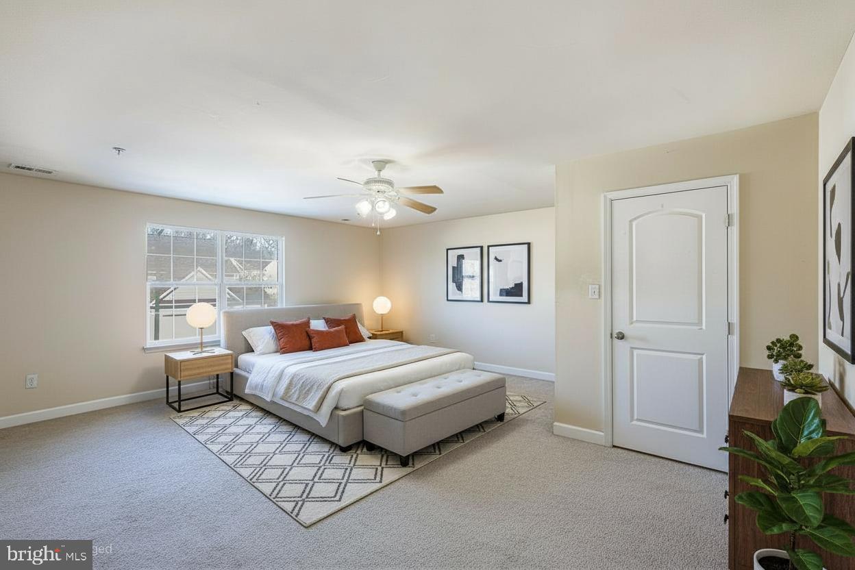 LAKELANDS AT EASTON - Residential