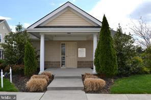 LAKELANDS AT EASTON - Residential