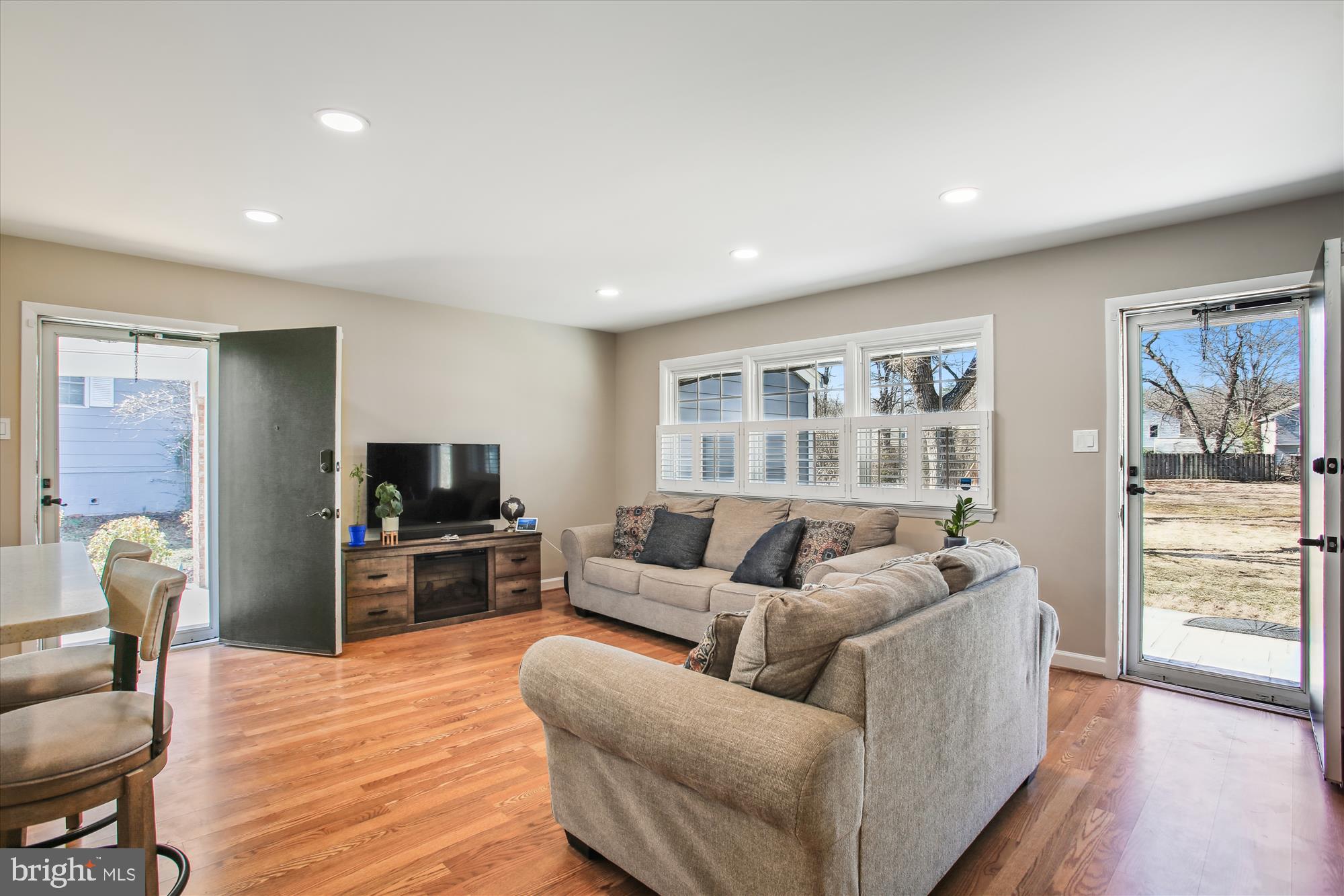 WOODLAWN TERRACE - Residential