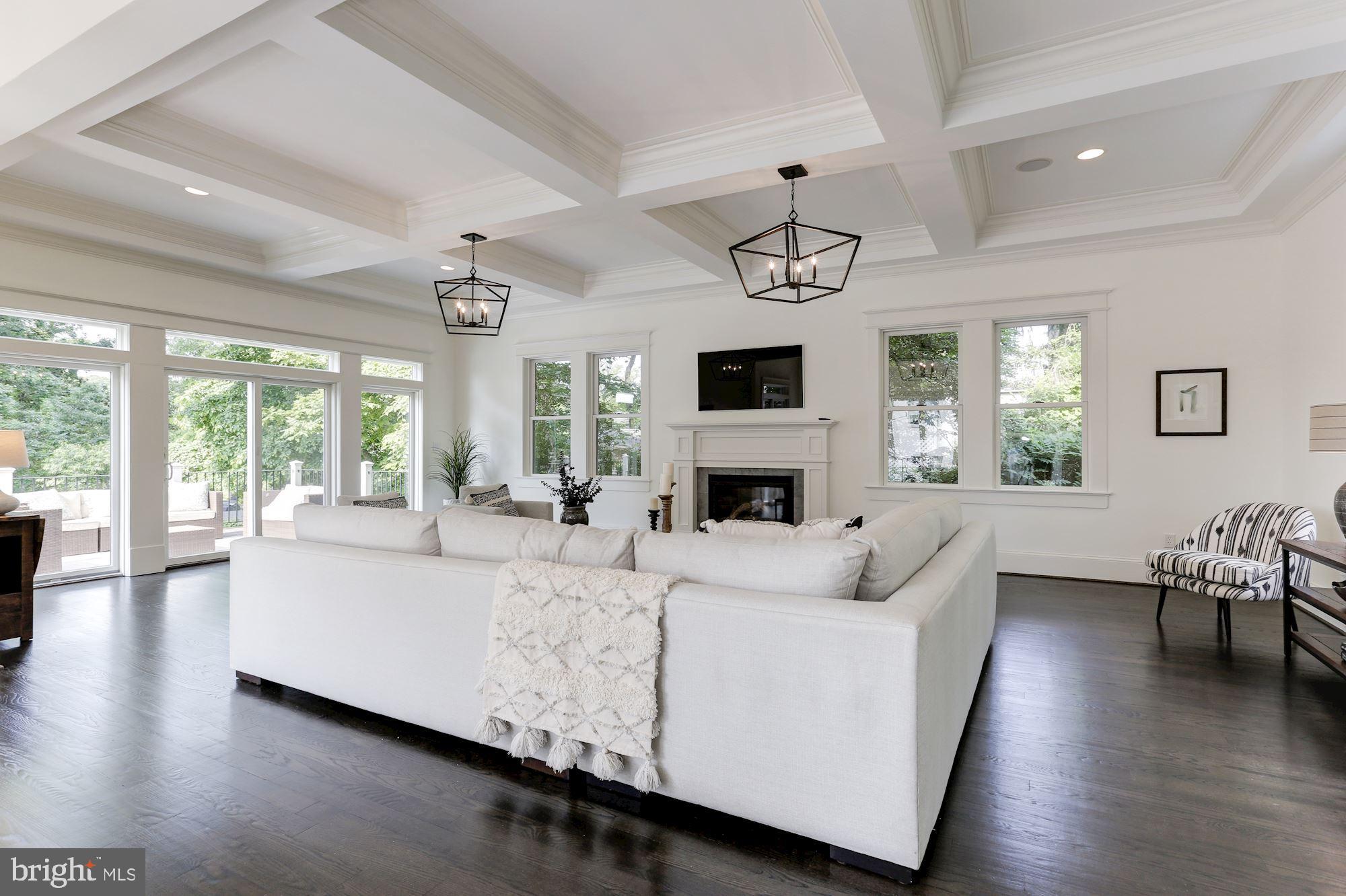 WOODMONT - Residential