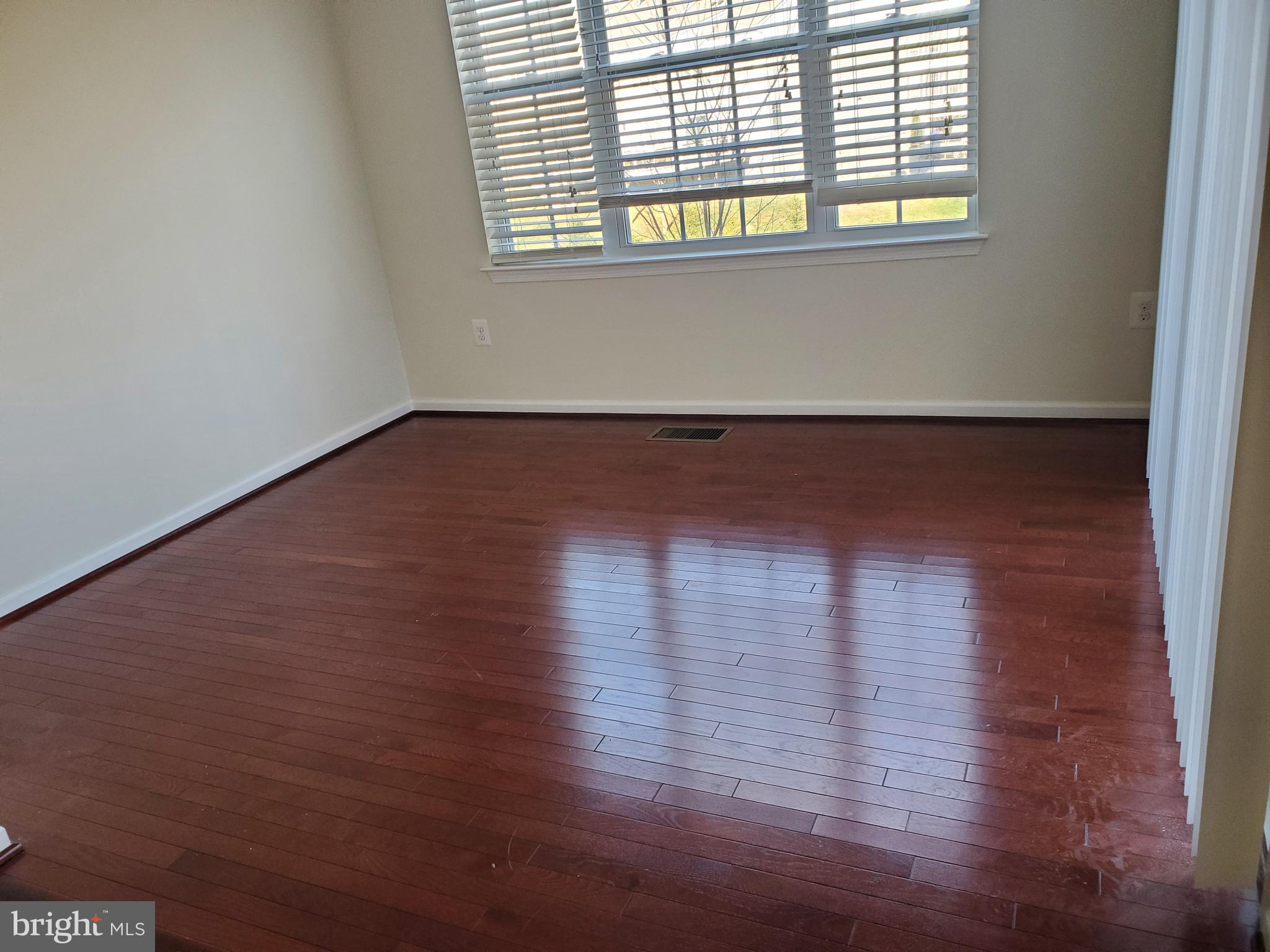 SIMPSON MILL - Residential Lease