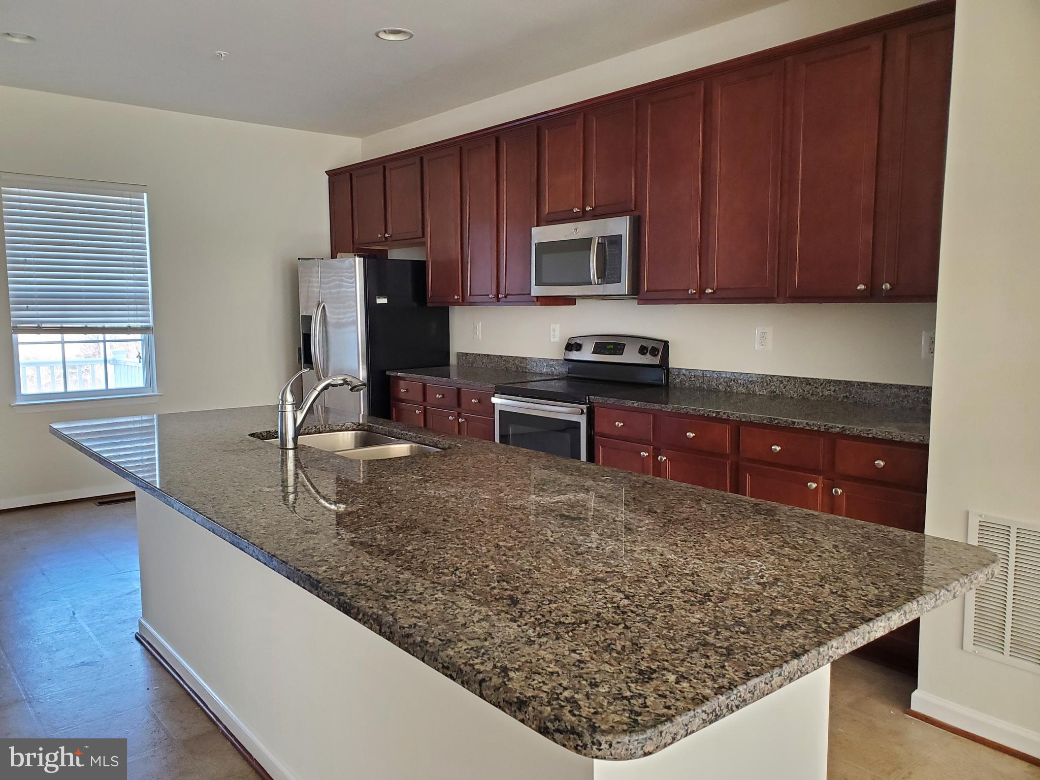 SIMPSON MILL - Residential Lease