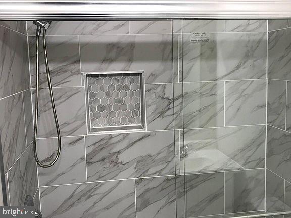 FAIRKNOLL - Residential Lease